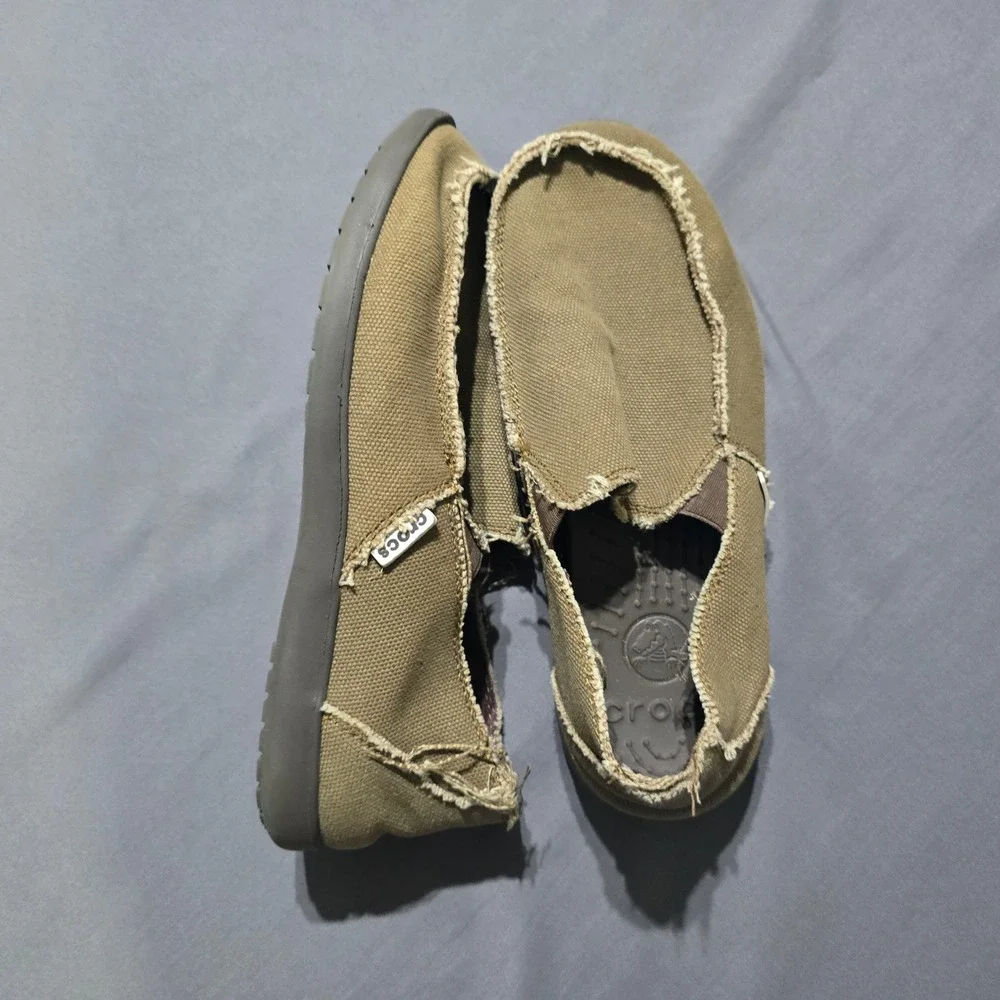 CROCS slip into
